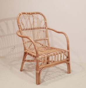 Gathan Arm Chair
66x61x67 cm